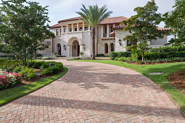 Professional Driveway Pavers in Mont Belvieu, TX
